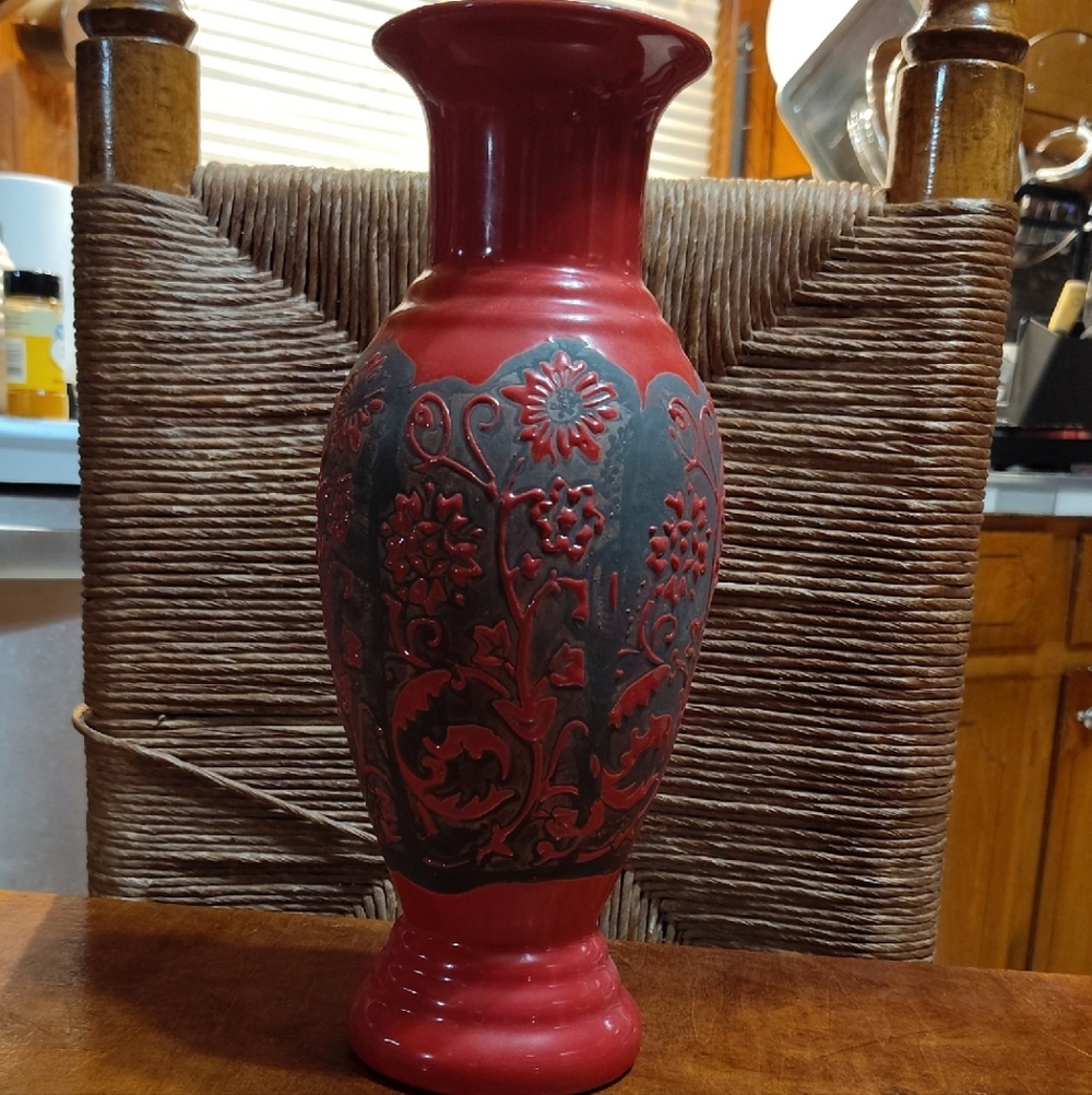 Elegant Red and Black Floral Vase